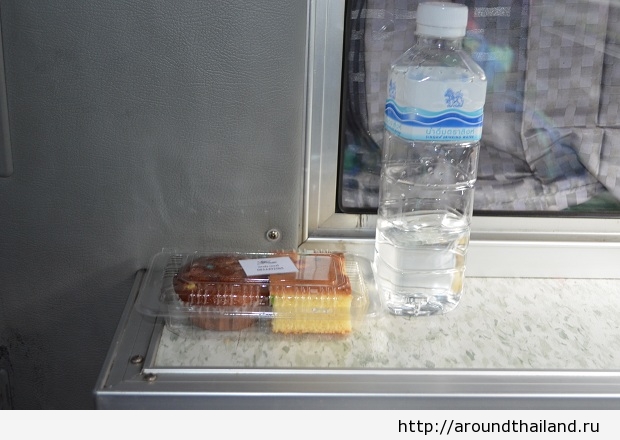 Вода и булочки Вода и булочки