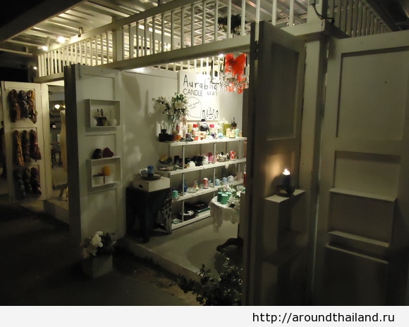 Удивительные магазинчик на рынке Cicada Удивительные магазинчик на рынке Cicada