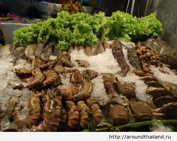Морепродукты на рынке в Хуахине
