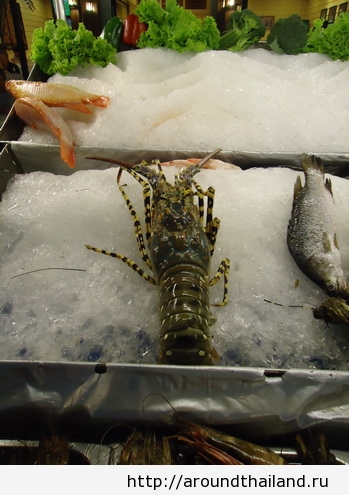 Лобстер на ночном рынке в Хуахине