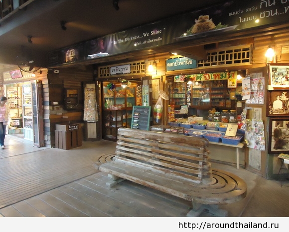Деревянный рынок в Хуа Хине