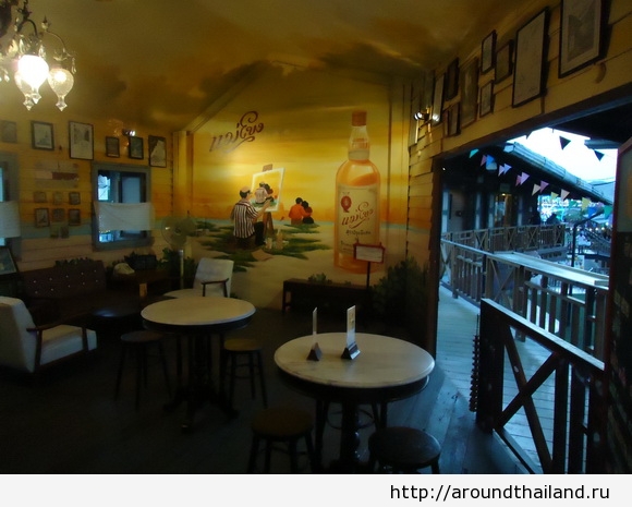 Деревянный рынок