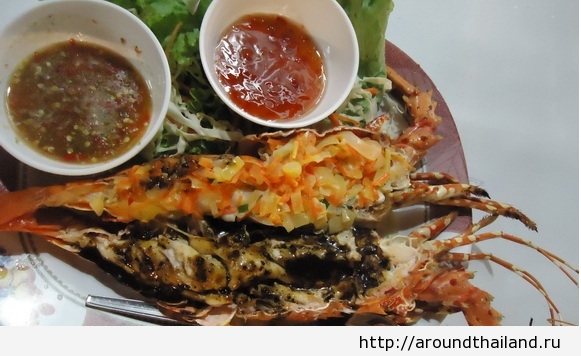 Готовый лобстер в Хуа Хине