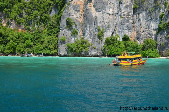 Остров Пхи-Пхи дон, экскурсия вокруг острова, первая остановка