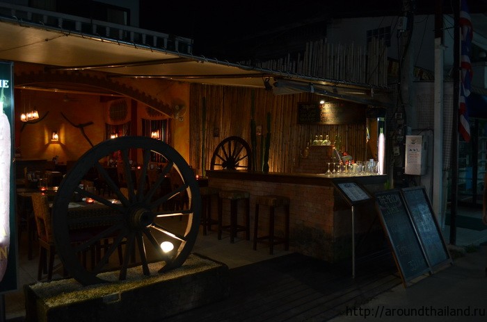 Ресторанчик на Bo Phut Ресторанчик на Bo Phut