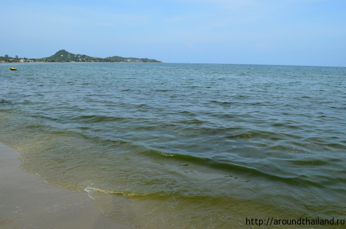 Зеленое море на пляже Ламай Зеленое море на пляже Ламай