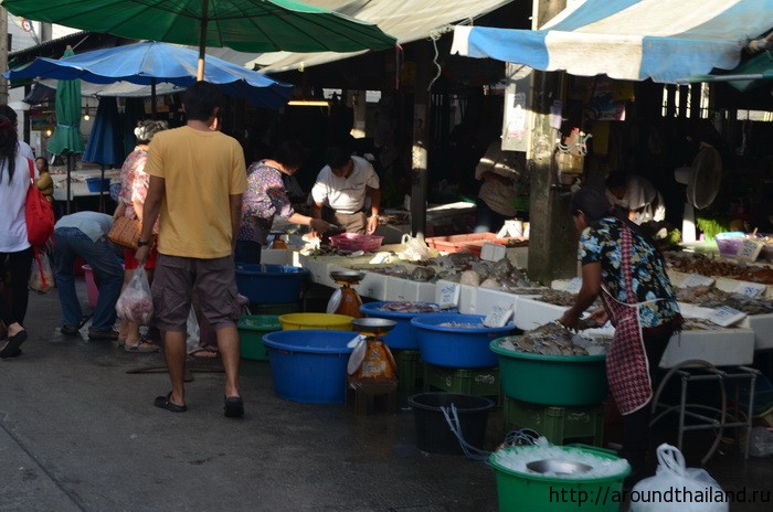 Рынок морепродуктов в Бан Пхе Рынок морепродуктов в Бан Пхе