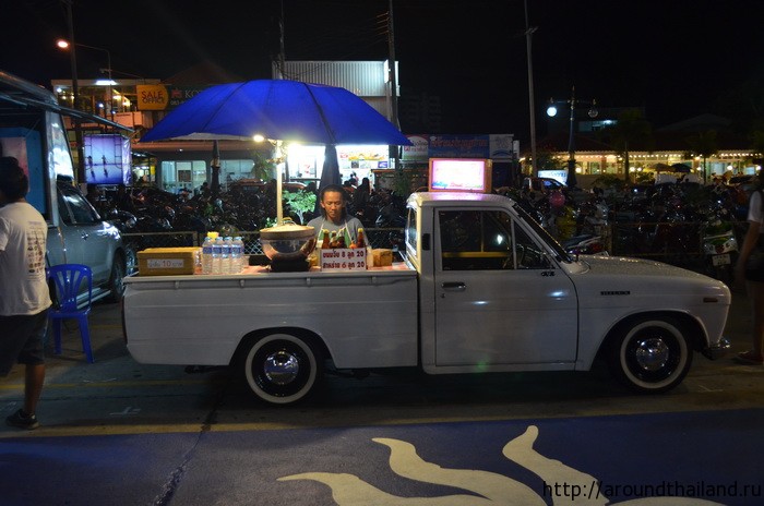 Таец продает Dim Sum