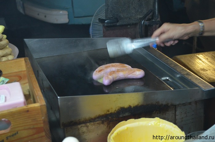 Бананы из теста