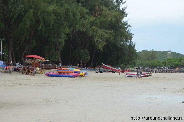 Водные развлечения на пером пляже