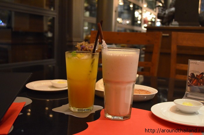 Сок из Манго и Банановый шейк