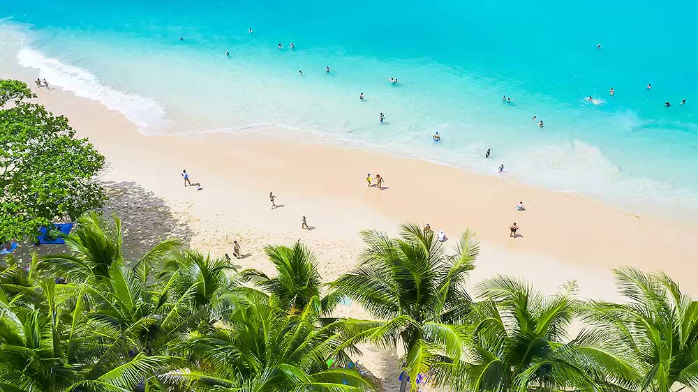 Виллы на пляже Сурин