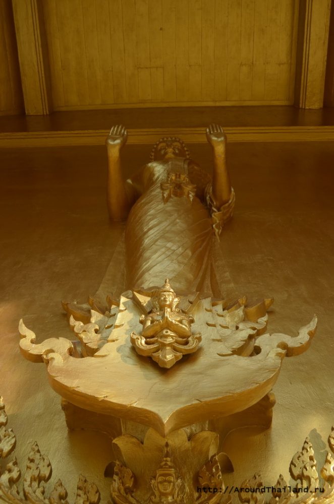 Золотой храм Wat Pak Nam Золотой храм Wat Pak Nam