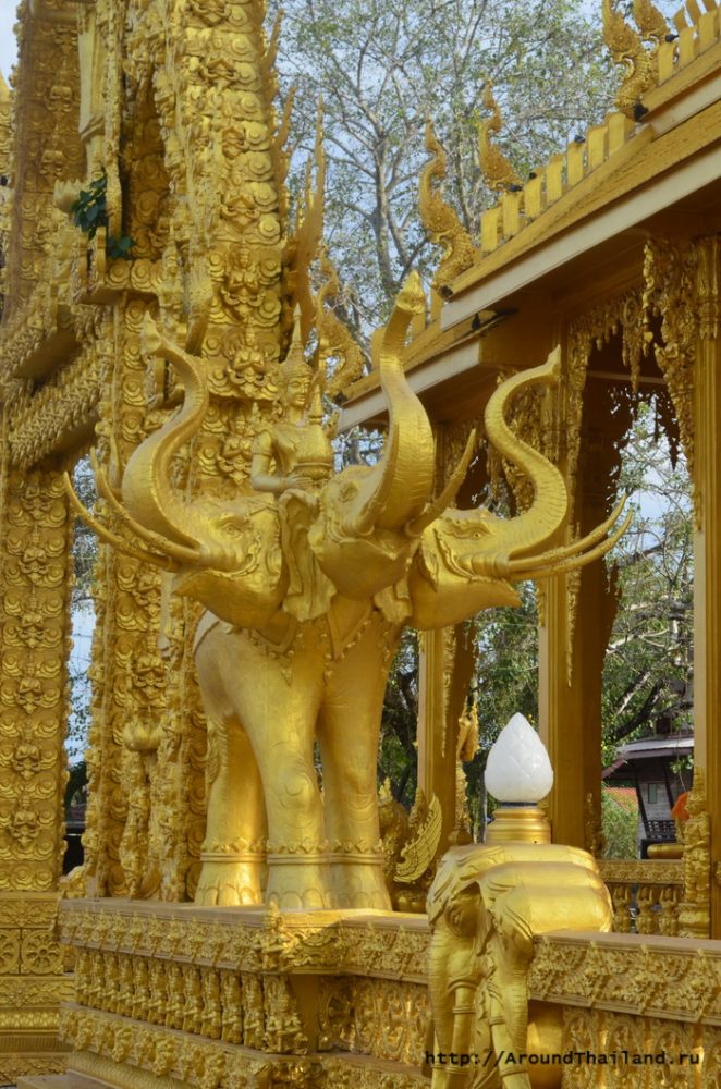 Золотой храм Wat Pak Nam Золотой храм Wat Pak Nam