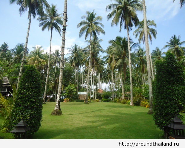 Пляж Ao Phrao, территория какого-то отеля