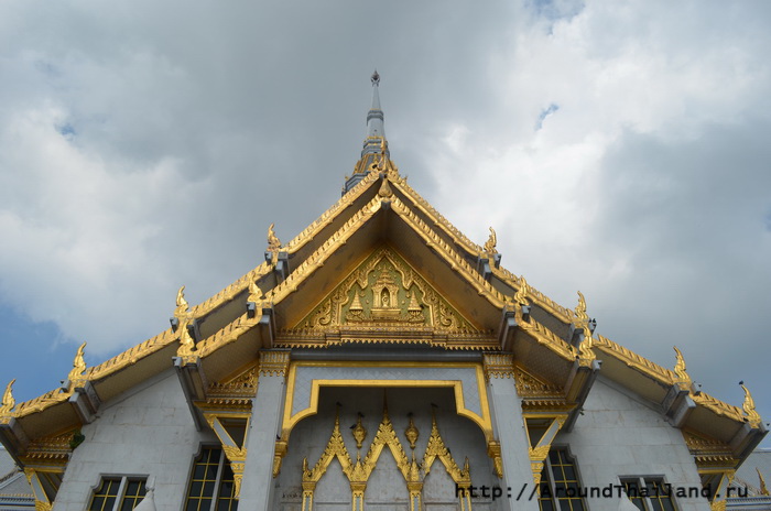 Провинция Chachoengsao (Чачоенгсао)  - Храм Sothon Wararam Woraviharn