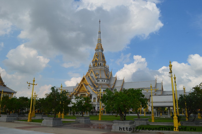Храм Sothon Wararam Woraviharn